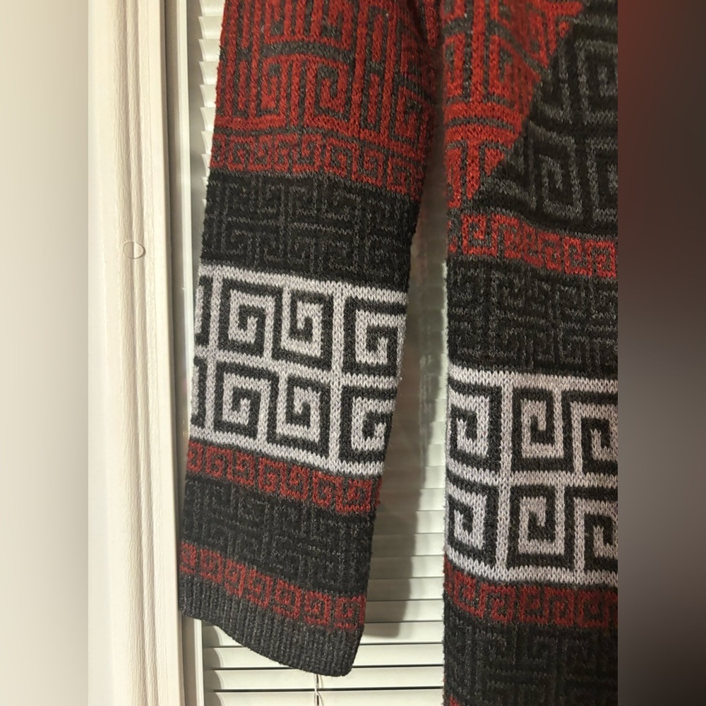 Melissa Paige Black and Red Knit Sweater - Picture 5 of 9